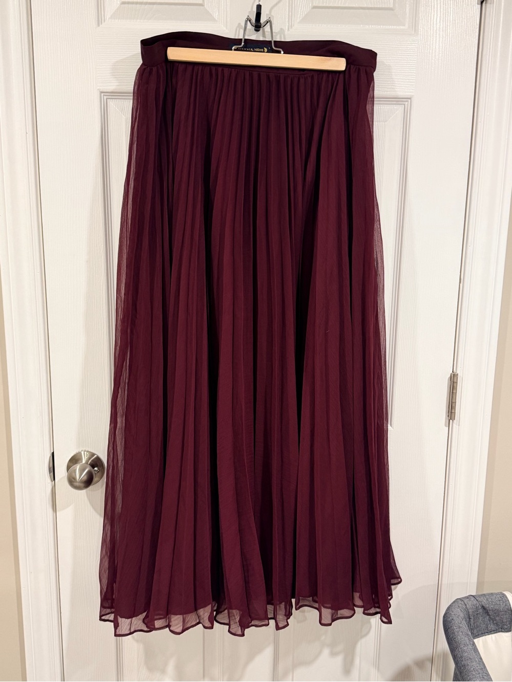 BNWT Women's Burgundy Chiffon Maxi Skirt
